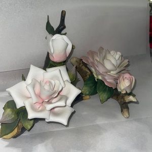 2 Vintage Porcelain collector flowers